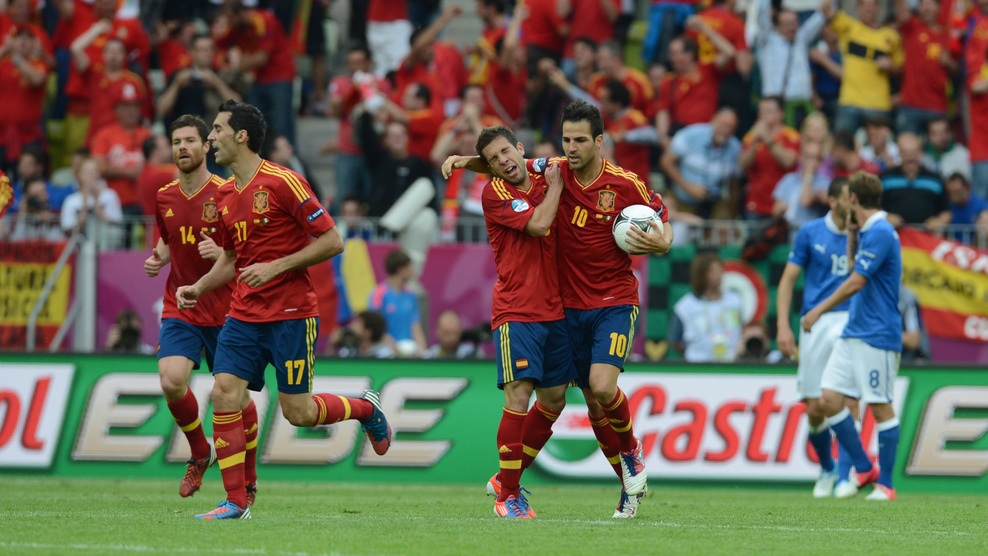 Команда че 2012. Испания Италия финал евро 2012. Че 2012 Испания. Италия Испания евро 2012 финал полный матч. Испания 2012 состав финал.